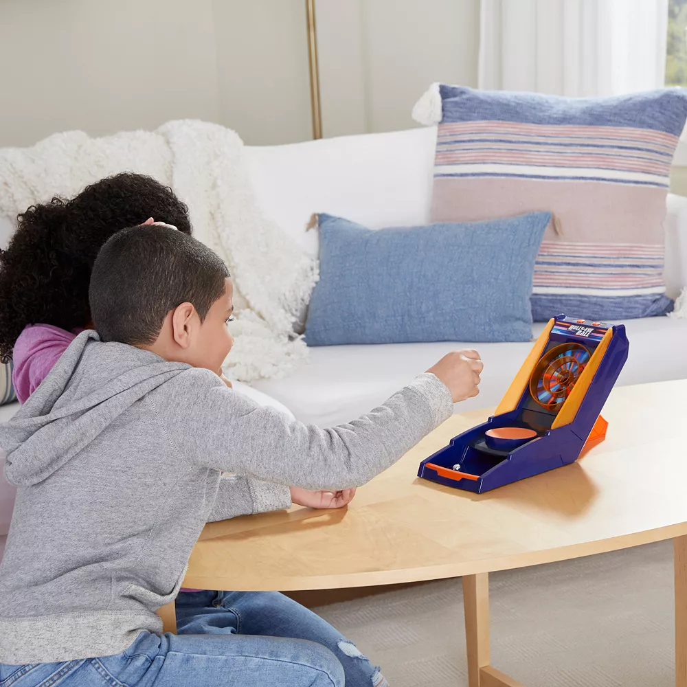 Bulls-Eye Ball Bouncing Mini Game by Hasbro 6 Bulls-Eye Ball Bouncing Mini Game by Hasbro - Image 6